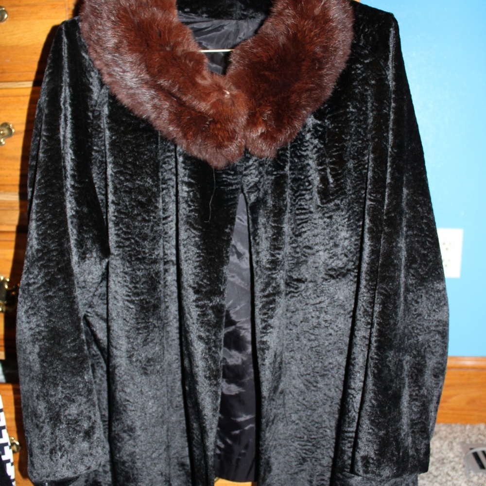Vintage Swing Coat w/ Genuine Fur Collar